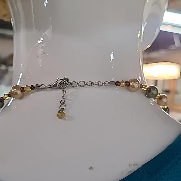 Beaded Necklace - Picture 3 of 9